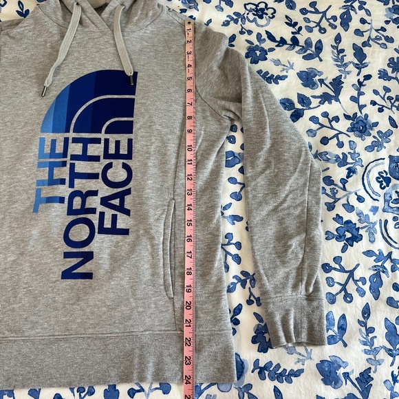 Women's North Face Light Gray Heather Urban Navy Trivet Pullover Hoodie Size S - Picture 12 of 15